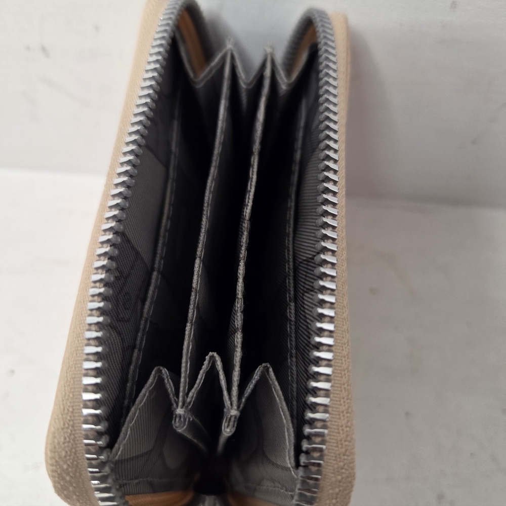 Aimee Kestenberg Pink Leather Wallet - Picture 6 of 6